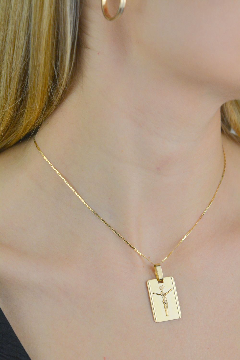 Złota zawieszka 585 blaszka z wizerunki.jpg